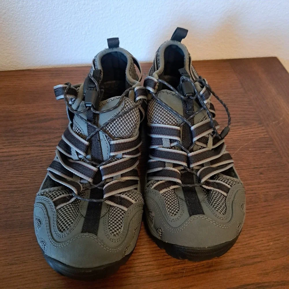 Chaco Mens Trail Shoes Gray Black Bungee Lace Vibram Sole Hiking Water Sandals